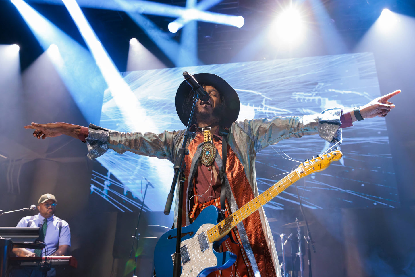 Iconic Green/Gold Tour Robe 2024-25